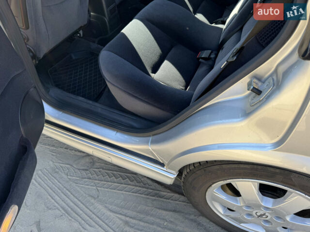 Сірий Опель Вектра, об'ємом двигуна 1.6 л та пробігом 213 тис. км за 3800 $, фото 22 на Automoto.ua