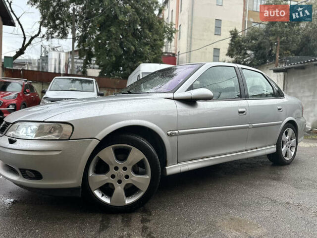 Сірий Опель Вектра, об'ємом двигуна 1.8 л та пробігом 234 тис. км за 3200 $, фото 7 на Automoto.ua