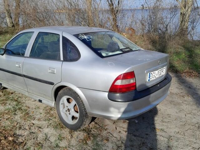Сірий Опель Вектра, об'ємом двигуна 0 л та пробігом 330 тис. км за 1190 $, фото 1 на Automoto.ua