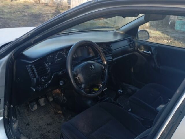 Серый Опель Вектра, объемом двигателя 2.2 л и пробегом 300 тыс. км за 1200 $, фото 5 на Automoto.ua