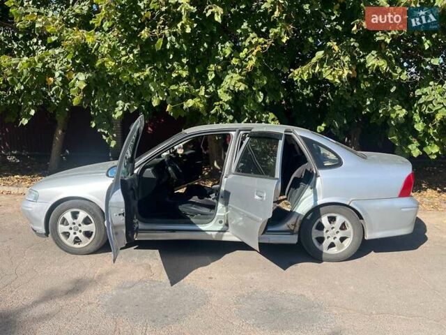 Сірий Опель Вектра, об'ємом двигуна 1.6 л та пробігом 354 тис. км за 3250 $, фото 8 на Automoto.ua