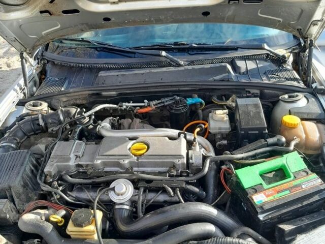 Сірий Опель Вектра, об'ємом двигуна 0 л та пробігом 330 тис. км за 1000 $, фото 4 на Automoto.ua