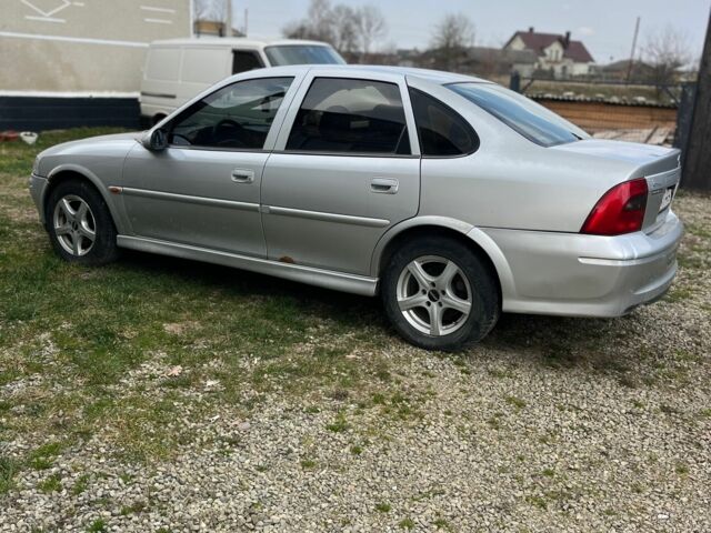 Серый Опель Вектра, объемом двигателя 1.8 л и пробегом 2 тыс. км за 3000 $, фото 7 на Automoto.ua