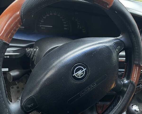 Серый Опель Вектра, объемом двигателя 1.8 л и пробегом 290 тыс. км за 2700 $, фото 2 на Automoto.ua