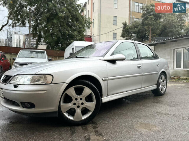 Сірий Опель Вектра, об'ємом двигуна 1.8 л та пробігом 234 тис. км за 3200 $, фото 2 на Automoto.ua
