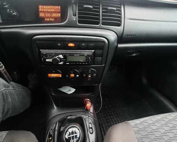 Сірий Опель Вектра, об'ємом двигуна 1.6 л та пробігом 280 тис. км за 3800 $, фото 16 на Automoto.ua