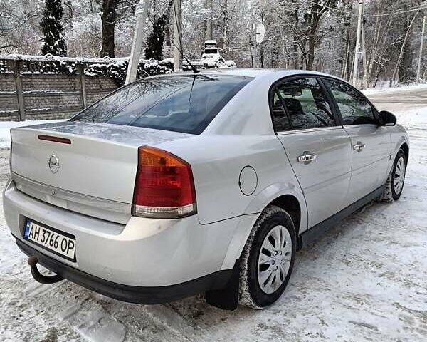 Серый Опель Вектра, объемом двигателя 2.17 л и пробегом 290 тыс. км за 2850 $, фото 1 на Automoto.ua