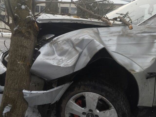 Серый Опель Вектра, объемом двигателя 2 л и пробегом 293 тыс. км за 1600 $, фото 5 на Automoto.ua