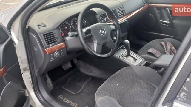 Сірий Опель Вектра, об'ємом двигуна 2.17 л та пробігом 275 тис. км за 4700 $, фото 6 на Automoto.ua