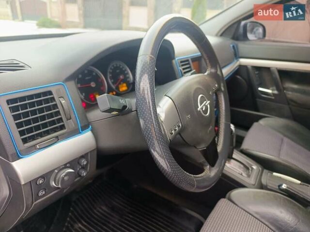 Сірий Опель Вектра, об'ємом двигуна 2.2 л та пробігом 318 тис. км за 4200 $, фото 29 на Automoto.ua