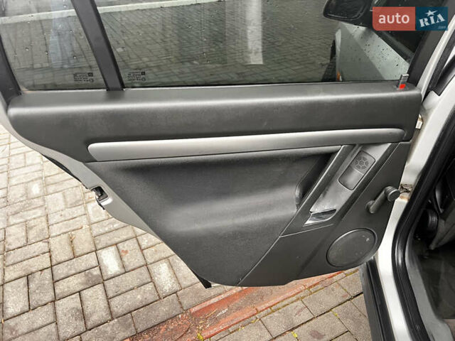 Серый Опель Вектра, объемом двигателя 1.8 л и пробегом 355 тыс. км за 3350 $, фото 29 на Automoto.ua