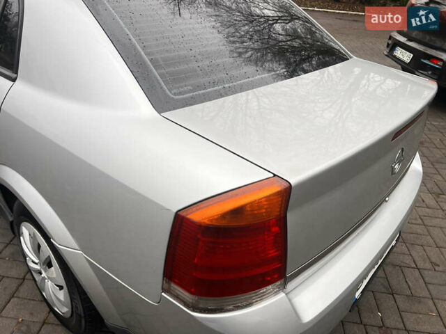 Серый Опель Вектра, объемом двигателя 1.8 л и пробегом 355 тыс. км за 3350 $, фото 16 на Automoto.ua