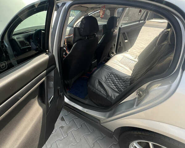 Сірий Опель Вектра, об'ємом двигуна 2.2 л та пробігом 290 тис. км за 4400 $, фото 12 на Automoto.ua