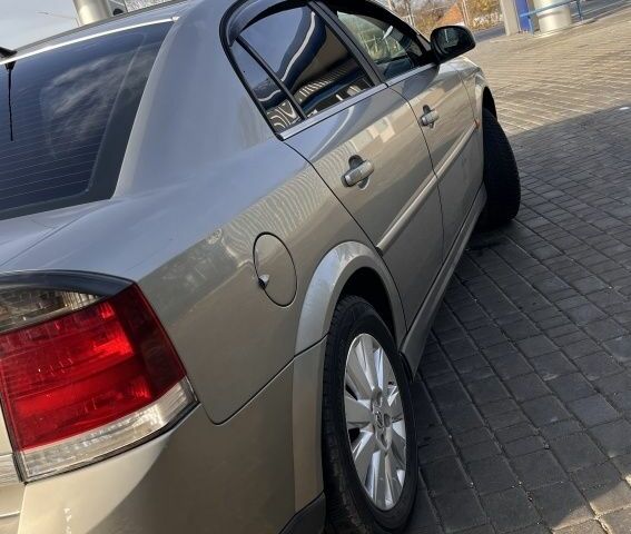 Серый Опель Вектра, объемом двигателя 2.2 л и пробегом 264 тыс. км за 4300 $, фото 5 на Automoto.ua