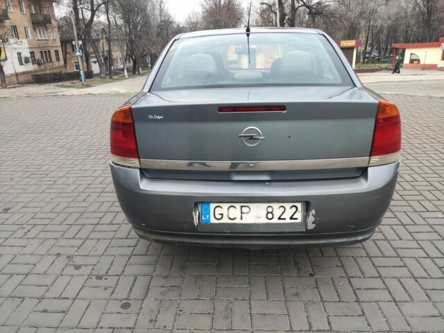 Серый Опель Вектра, объемом двигателя 2.2 л и пробегом 360 тыс. км за 2500 $, фото 8 на Automoto.ua