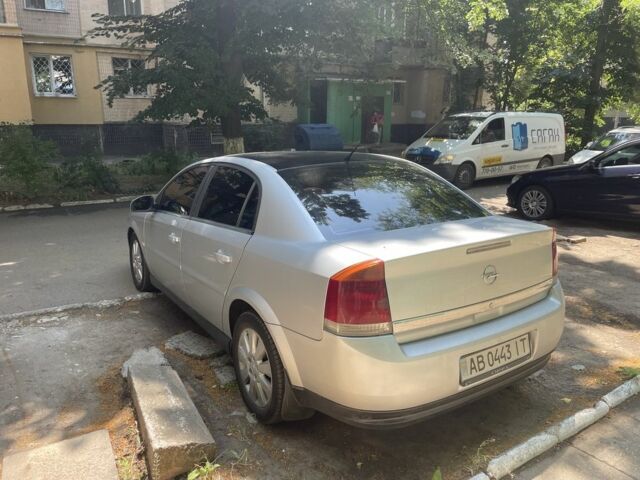 Серый Опель Вектра, объемом двигателя 2.2 л и пробегом 364 тыс. км за 3300 $, фото 2 на Automoto.ua