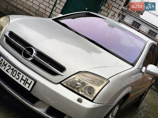 Сірий Опель Вектра, об'ємом двигуна 2.2 л та пробігом 380 тис. км за 3299 $, фото 9 на Automoto.ua