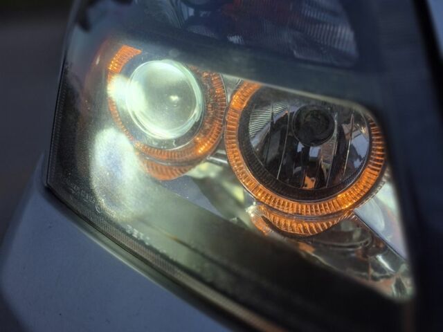 Опель Вектра 2002 в Львове на Automoto.ua Серый Опель Вектра, объемом двигателя 2.2 л и пробегом 455 тыс. км за 3900 $, фото 15 на Automoto.ua