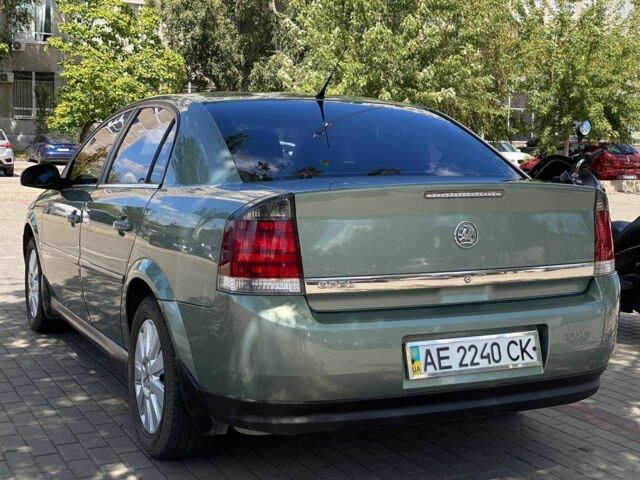 Сірий Опель Вектра, об'ємом двигуна 2.2 л та пробігом 191 тис. км за 4900 $, фото 9 на Automoto.ua