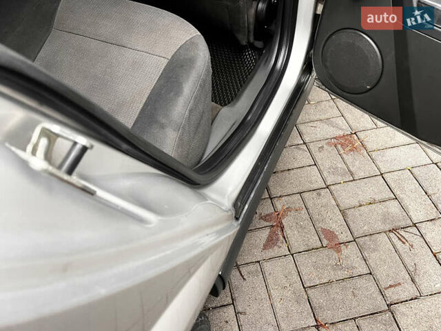 Серый Опель Вектра, объемом двигателя 1.8 л и пробегом 355 тыс. км за 3350 $, фото 27 на Automoto.ua