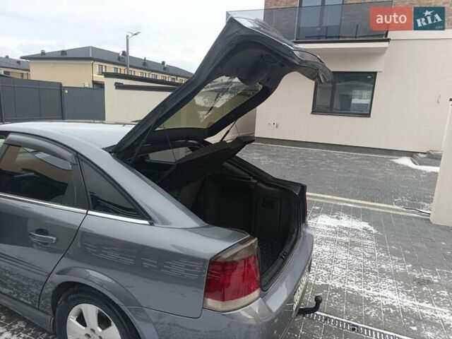 Сірий Опель Вектра, об'ємом двигуна 2.2 л та пробігом 318 тис. км за 4200 $, фото 55 на Automoto.ua