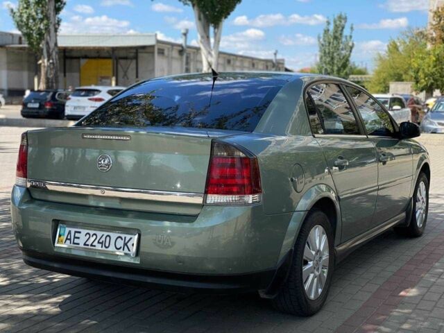 Сірий Опель Вектра, об'ємом двигуна 2.2 л та пробігом 191 тис. км за 4900 $, фото 7 на Automoto.ua