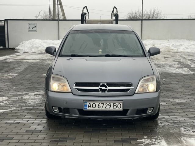 Серый Опель Вектра, объемом двигателя 2.2 л и пробегом 288 тыс. км за 3200 $, фото 5 на Automoto.ua