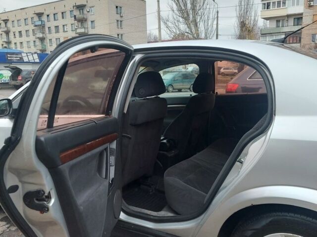 Серый Опель Вектра, объемом двигателя 0 л и пробегом 342 тыс. км за 2000 $, фото 10 на Automoto.ua