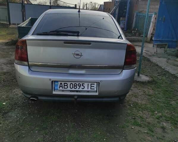 Сірий Опель Вектра, об'ємом двигуна 2.2 л та пробігом 335 тис. км за 3999 $, фото 6 на Automoto.ua