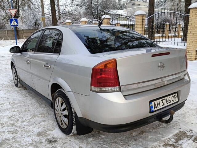 Сірий Опель Вектра, об'ємом двигуна 2.2 л та пробігом 290 тис. км за 2850 $, фото 6 на Automoto.ua
