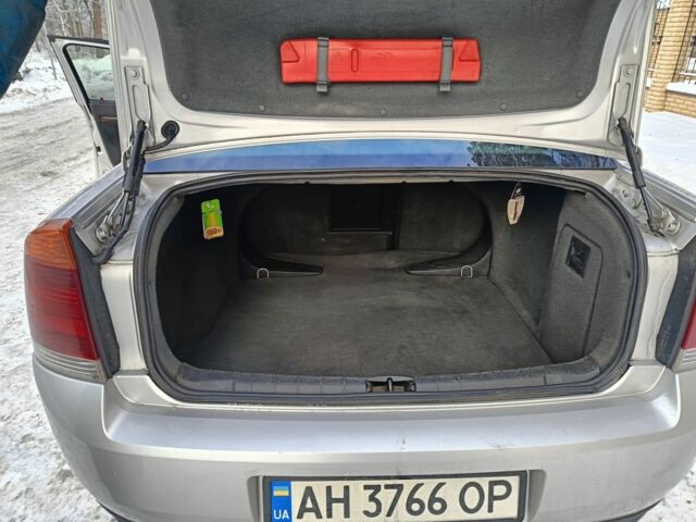 Сірий Опель Вектра, об'ємом двигуна 2.2 л та пробігом 290 тис. км за 2850 $, фото 14 на Automoto.ua