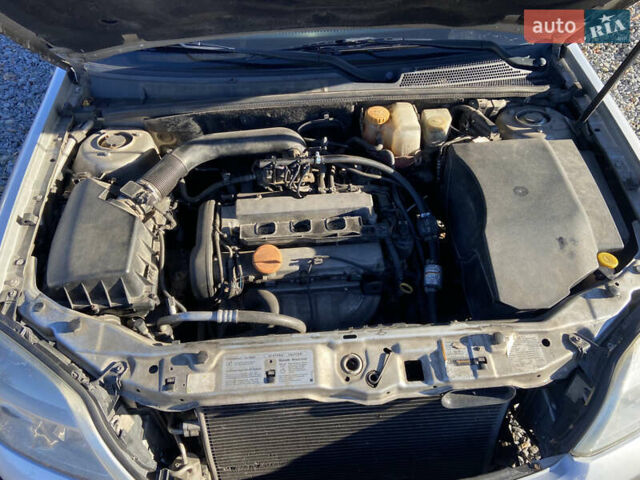 Серый Опель Вектра, объемом двигателя 1.8 л и пробегом 350 тыс. км за 3150 $, фото 5 на Automoto.ua