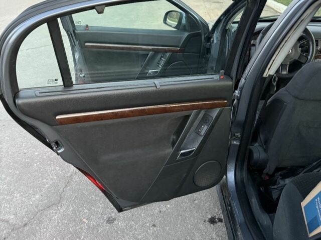 Сірий Опель Вектра, об'ємом двигуна 2.2 л та пробігом 340 тис. км за 3835 $, фото 9 на Automoto.ua