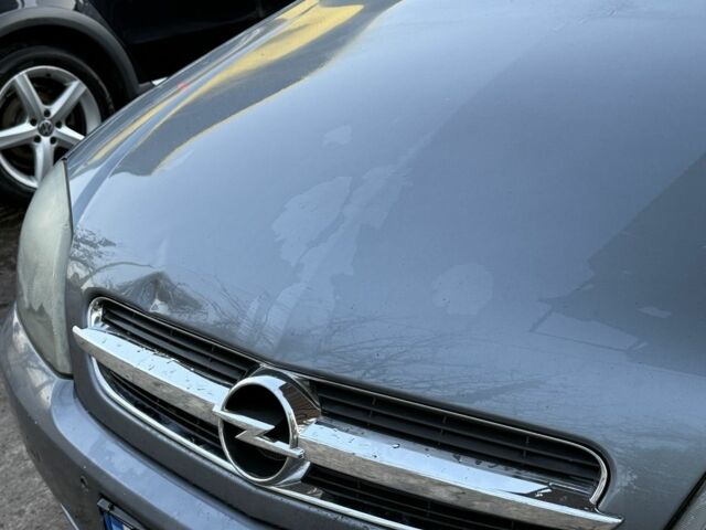 Сірий Опель Вектра, об'ємом двигуна 2.2 л та пробігом 340 тис. км за 3835 $, фото 1 на Automoto.ua