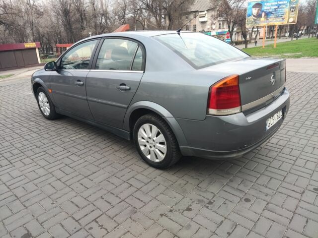 Серый Опель Вектра, объемом двигателя 2.2 л и пробегом 360 тыс. км за 2200 $, фото 6 на Automoto.ua