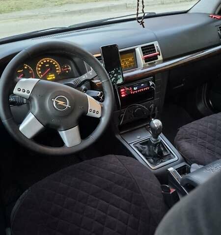 Серый Опель Вектра, объемом двигателя 2.17 л и пробегом 460 тыс. км за 3800 $, фото 17 на Automoto.ua