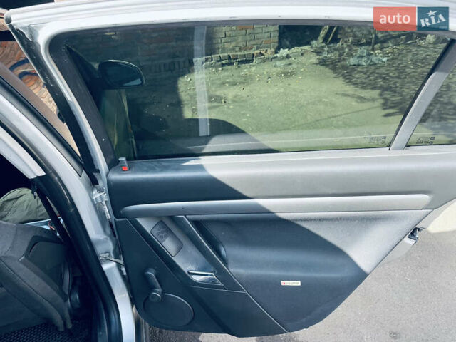 Сірий Опель Вектра, об'ємом двигуна 2.2 л та пробігом 300 тис. км за 3900 $, фото 11 на Automoto.ua