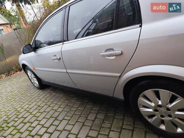 Сірий Опель Вектра, об'ємом двигуна 2.2 л та пробігом 380 тис. км за 3455 $, фото 12 на Automoto.ua