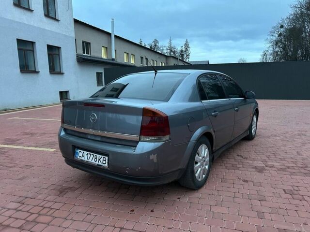 Серый Опель Вектра, объемом двигателя 2 л и пробегом 280 тыс. км за 2350 $, фото 2 на Automoto.ua