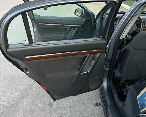 Серый Опель Вектра, объемом двигателя 2.2 л и пробегом 340 тыс. км за 3825 $, фото 9 на Automoto.ua