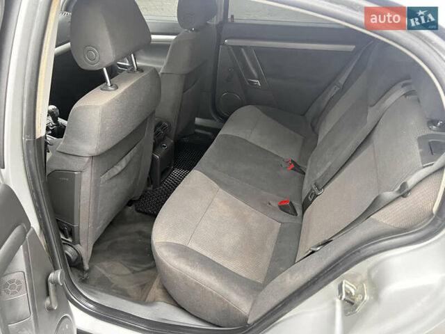 Серый Опель Вектра, объемом двигателя 1.8 л и пробегом 355 тыс. км за 3350 $, фото 30 на Automoto.ua