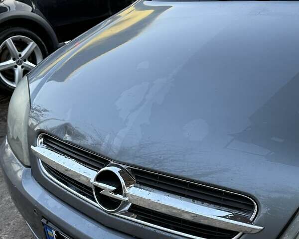 Серый Опель Вектра, объемом двигателя 2.2 л и пробегом 340 тыс. км за 3825 $, фото 3 на Automoto.ua