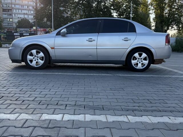 Сірий Опель Вектра, об'ємом двигуна 2.2 л та пробігом 382 тис. км за 3698 $, фото 7 на Automoto.ua
