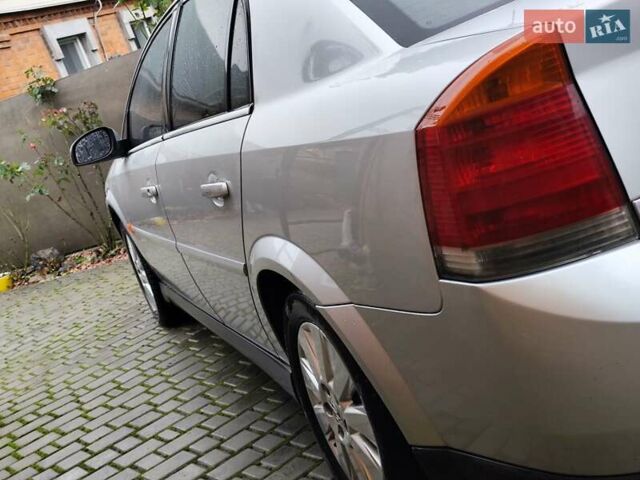Сірий Опель Вектра, об'ємом двигуна 2.2 л та пробігом 380 тис. км за 3299 $, фото 12 на Automoto.ua
