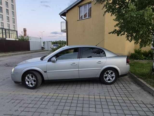 Опель Вектра 2002 в Львове на Automoto.ua Серый Опель Вектра, объемом двигателя 2.2 л и пробегом 455 тыс. км за 3900 $, фото 2 на Automoto.ua