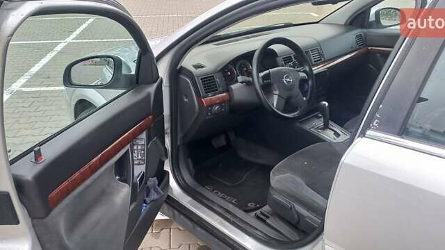 Сірий Опель Вектра, об'ємом двигуна 2.17 л та пробігом 275 тис. км за 4700 $, фото 5 на Automoto.ua