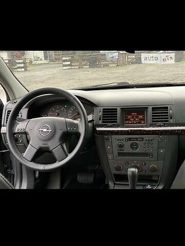 Серый Опель Вектра, объемом двигателя 2.2 л и пробегом 280 тыс. км за 5000 $, фото 9 на Automoto.ua