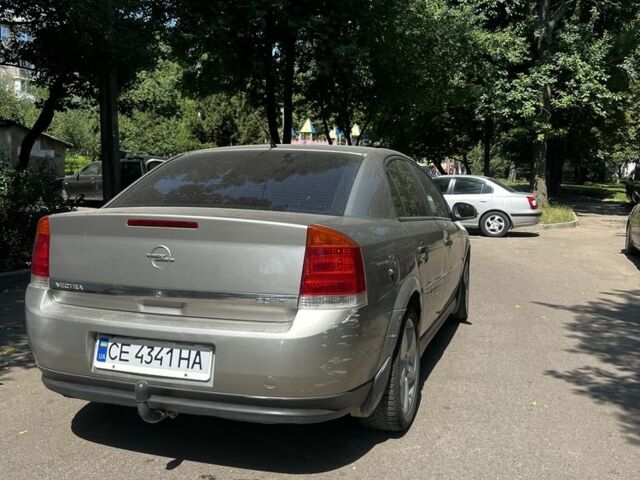Серый Опель Вектра, объемом двигателя 2 л и пробегом 300 тыс. км за 2700 $, фото 2 на Automoto.ua