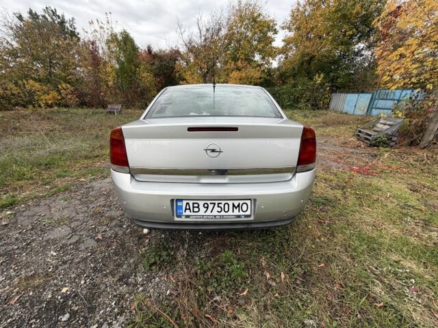 Сірий Опель Вектра, об'ємом двигуна 2 л та пробігом 230 тис. км за 3811 $, фото 4 на Automoto.ua