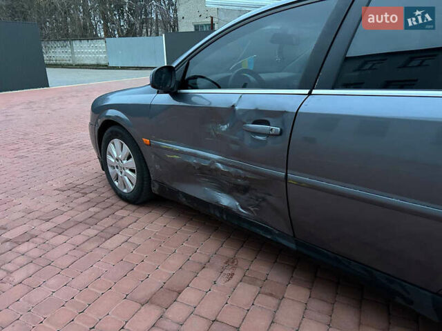 Серый Опель Вектра, объемом двигателя 2 л и пробегом 280 тыс. км за 2350 $, фото 4 на Automoto.ua